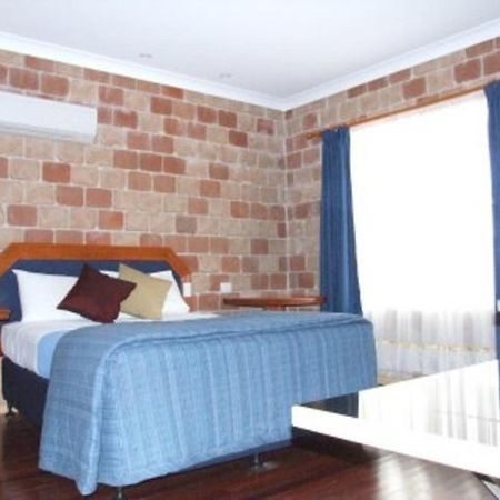 Golfers Inn Tenterfield Δωμάτιο φωτογραφία